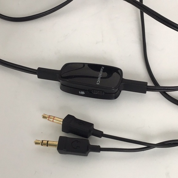 Plantronics Wired Headphones - Picture 4 of 4